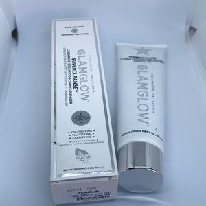 GlamGlow Superclease face cleanser XL size